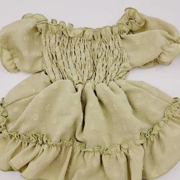 Sage Green Smocked Ruffles Puff Sleeves 1 piece SnapCrotch Romper Infant 6-12 M - Picture 4 of 6
